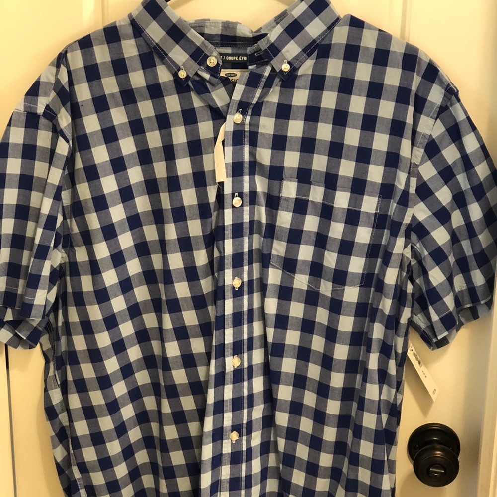 Men’s Button up shirt